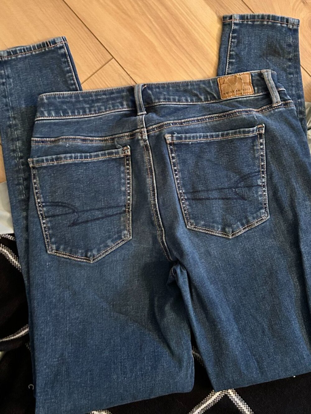 AEO size 8 womens jeans pants blue denim eight american eagle jegging
